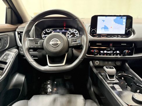 Used 2023 Jeep Wrangler Unlimited Sahara image 39