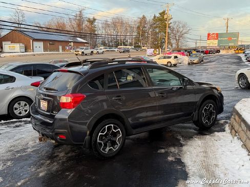 Used 2013 Subaru Crosstrek 2.0i Premium image 9