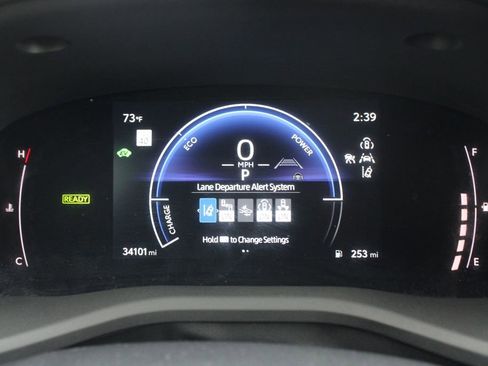 Used 2025 Toyota Camry LE FWD image 16