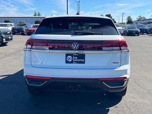 Used 2024 Volkswagen Atlas Cross Sport SE AWD/4WD image 10