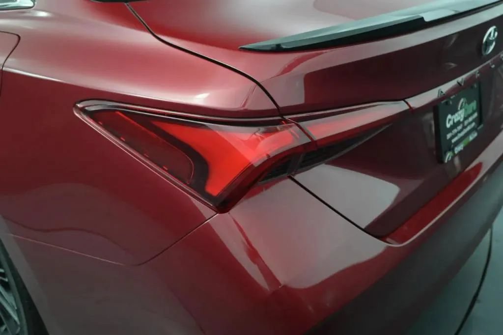 Used 2019 Toyota Avalon XSE w/ All Weather Liner Package FWD image 18