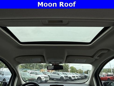 Used 2022 Ford EcoSport SES image 4