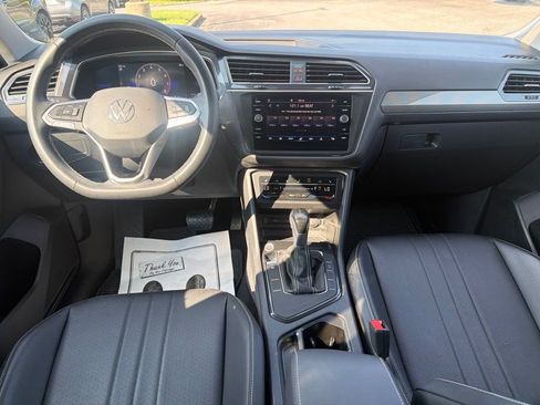 Used 2023 Volkswagen Tiguan SE FWD image 28