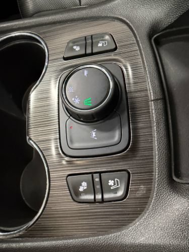 Used 2023 GMC Acadia SLT w/ Elevation Edition FWD image 27