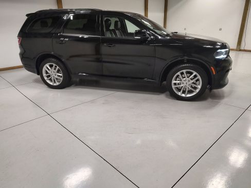 Used 2024 Dodge Durango GT image 2