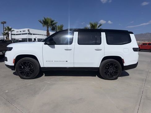 Used 2024 Jeep Grand Wagoneer Series III w/ Quick Order Packagew 28T image 2