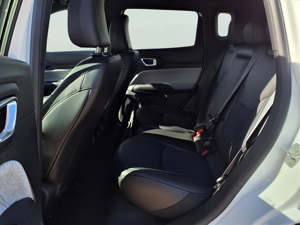 New 2026 Jeep Compass Latitude AWD/4WD image 10