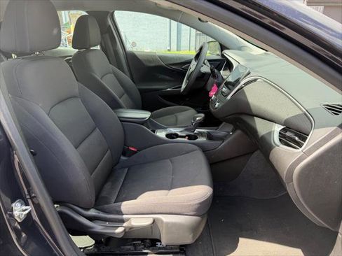 Used 2023 Chevrolet Malibu LT image 12
