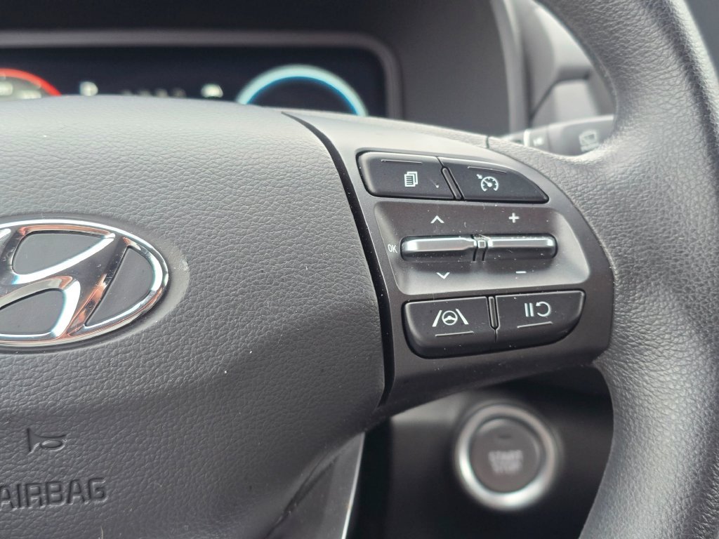 Used 2023 Hyundai Kona SE FWD image 25