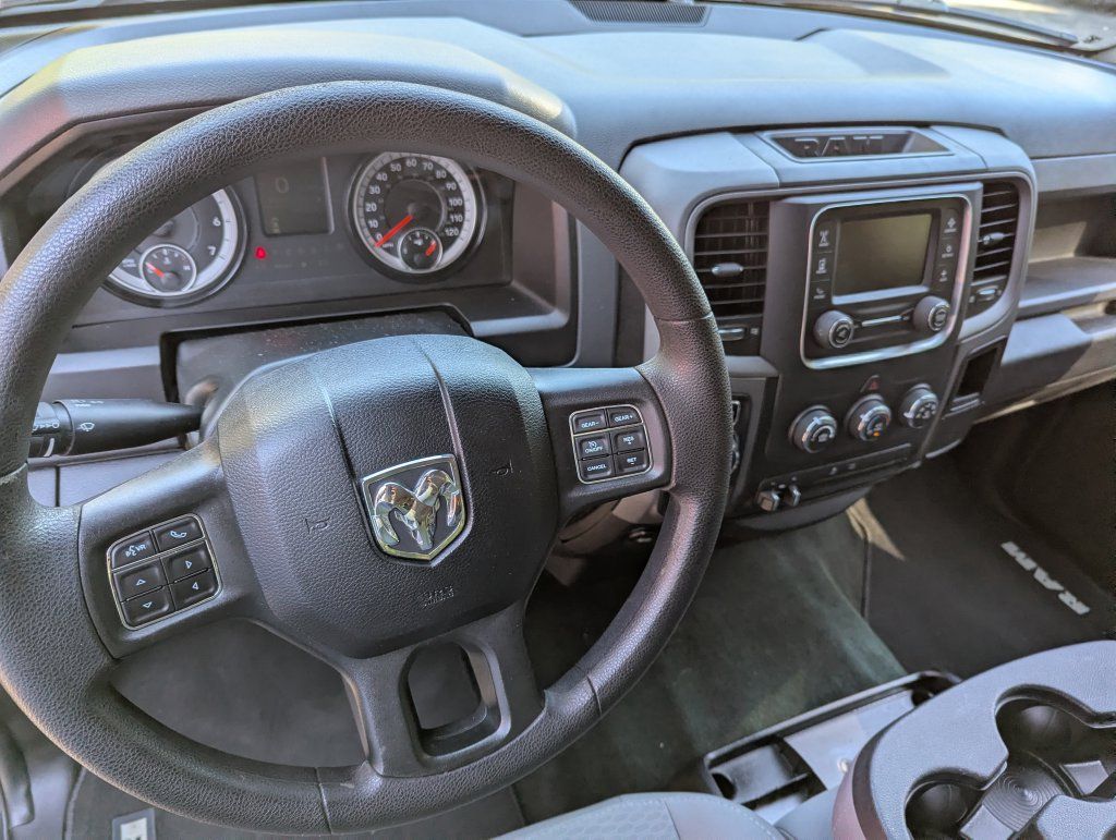Used 2015 RAM 1500 Express AWD/4WD image 10