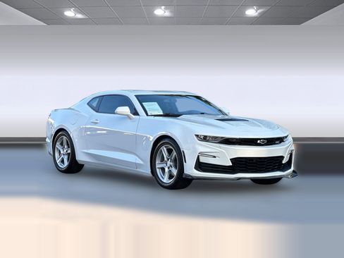 Used 2021 Chevrolet Camaro LT image 6