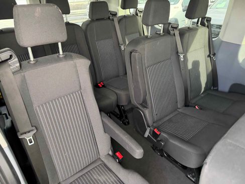 Used 2018 Ford Transit 350 XLT image 30