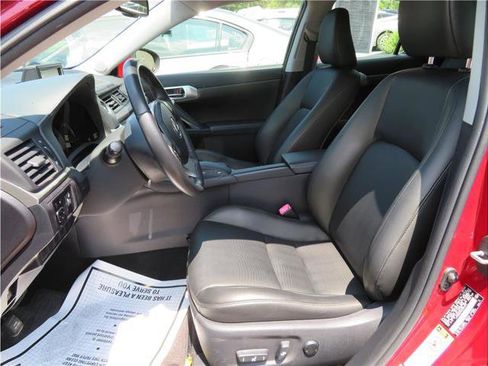 Used 2012 Lexus CT 200h Premium image 4