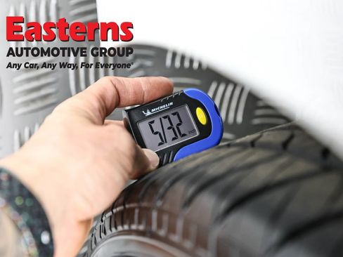 Used 2023 Toyota Camry SE image 29