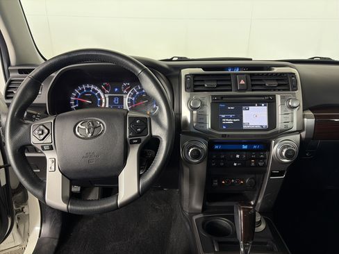 Used 2016 Toyota 4Runner Limited image 3