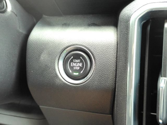 Used 2026 GMC Acadia Elevation w/ Elevation Premium Package FWD image 44