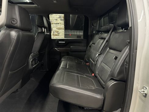 Used 2021 GMC Sierra 2500 Denali w/ Denali Ultimate Package image 25