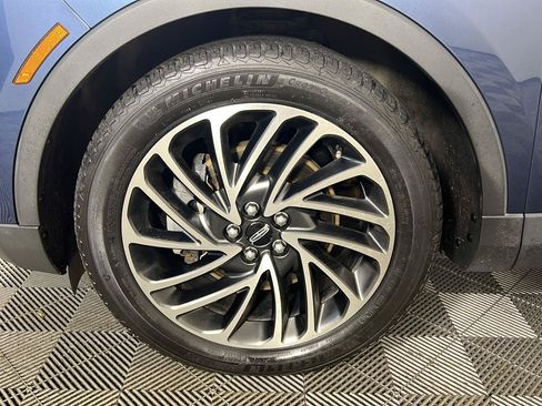 Used 2019 Lincoln Nautilus Reserve AWD/4WD image 14