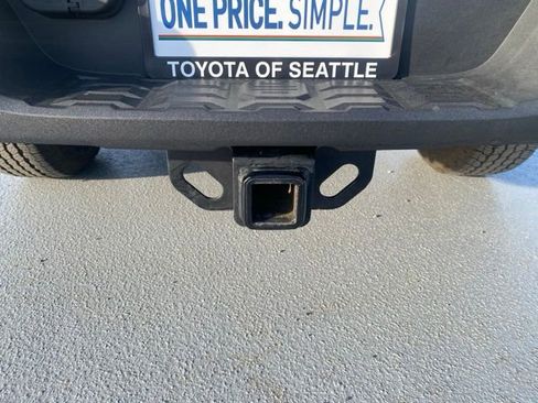 Certified 2023 Toyota Tacoma TRD Off-Road AWD/4WD image 13