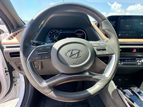 Used 2020 Hyundai Sonata SEL w/ Premium Package FWD image 10