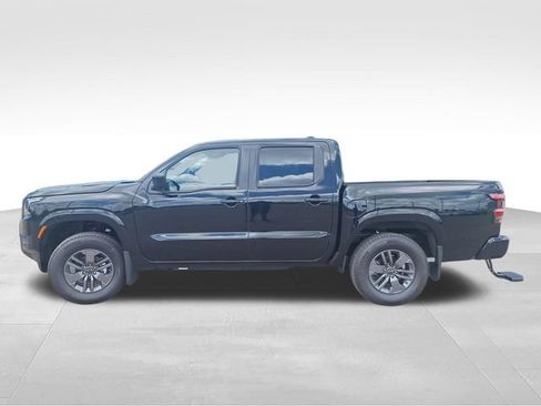 New 2026 Nissan Frontier SV w/ Tow Package AWD/4WD image 4