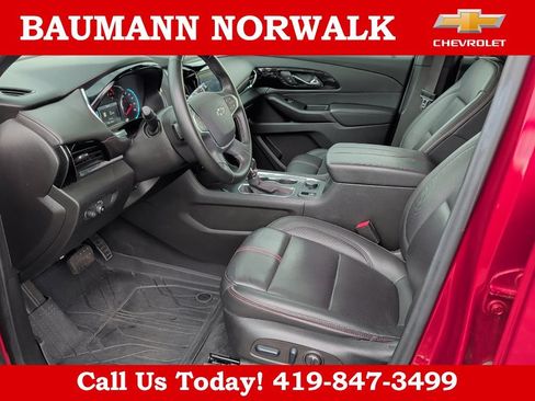 Used 2023 Chevrolet Traverse RS AWD/4WD image 18