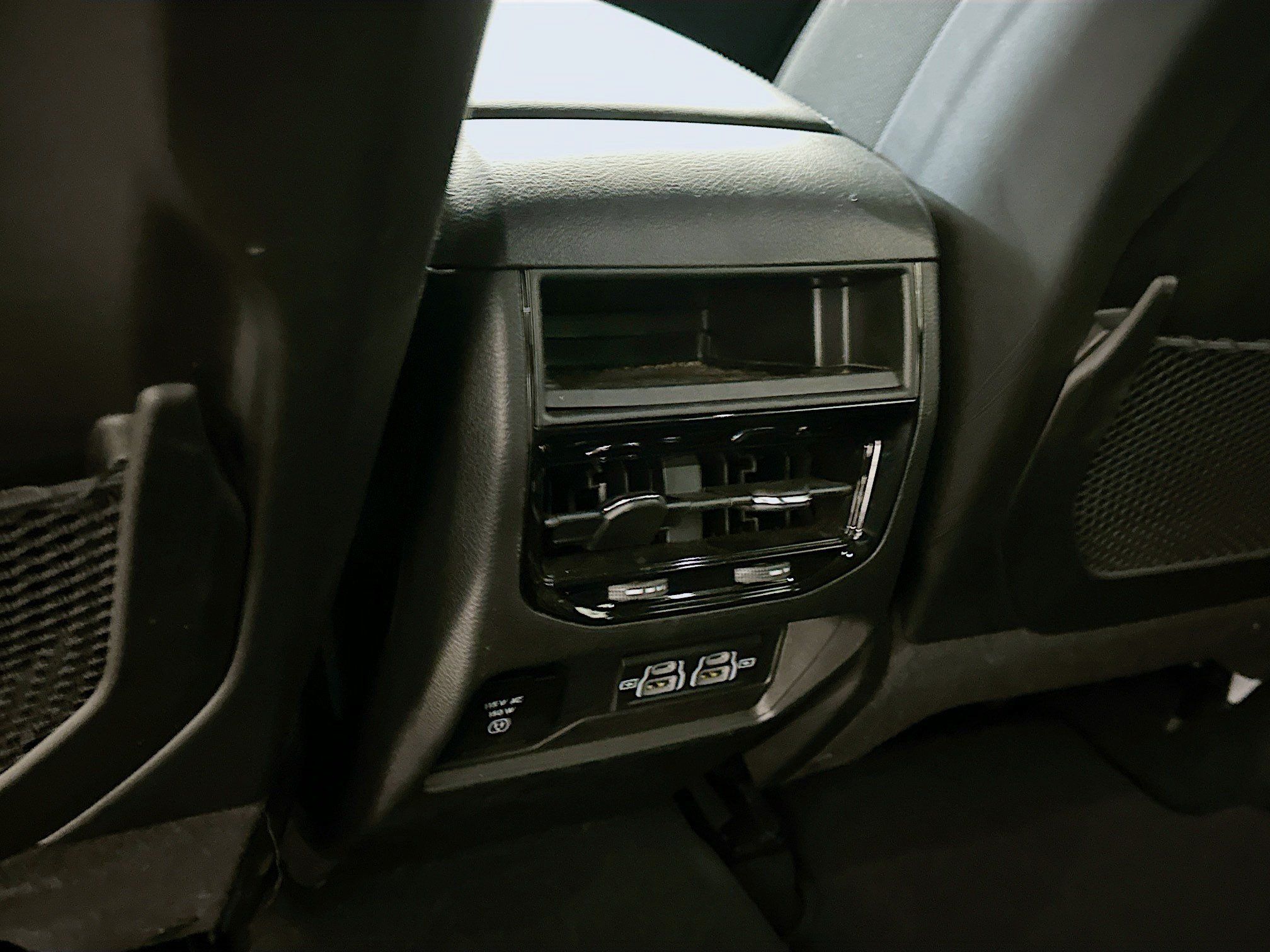 Used 2023 Jeep Grand Cherokee Altitude AWD/4WD image 28