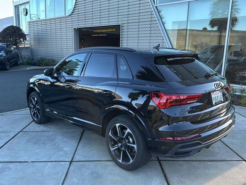 Used 2025 Audi Q3 2.0T Premium Plus w/ Premium Plus Package image 7