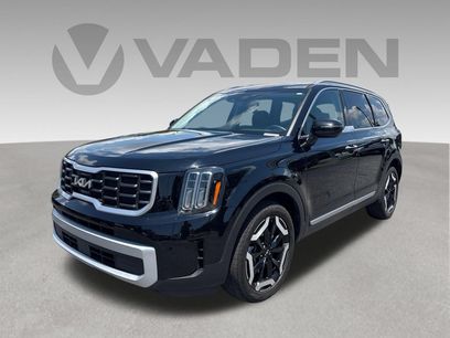 Used 2024 Kia Telluride S w/ S Sunroof Package
