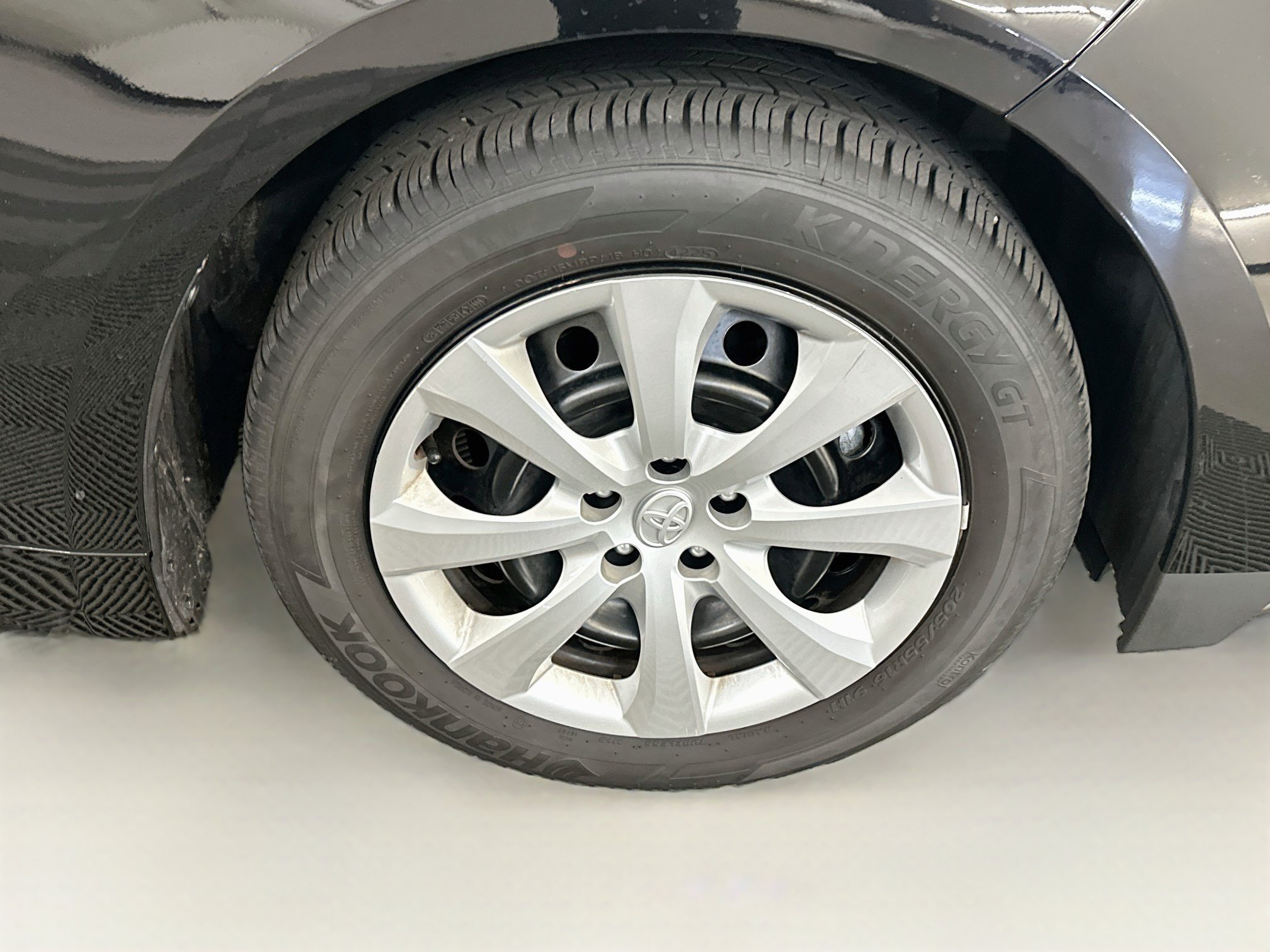 Used 2026 Toyota Corolla LE FWD image 11