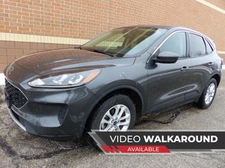 Used 2020 Ford Escape SE video 1