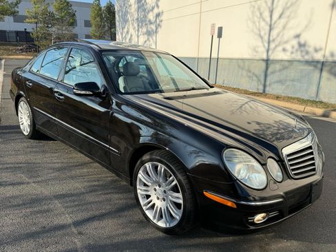 Used 2008 Mercedes-Benz E 350 4MATIC Sedan image 12