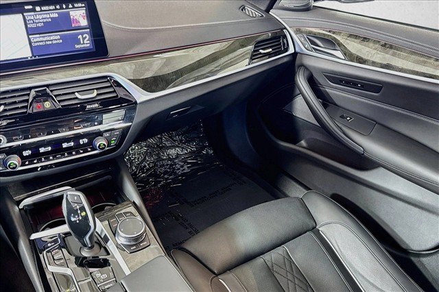 Used 2023 BMW 540i w/ Premium Package RWD image 22