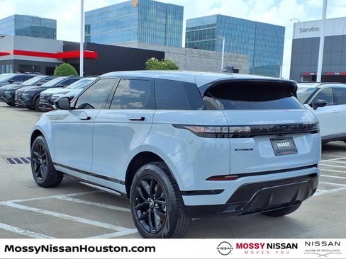Used 2024 Land Rover Range Rover Evoque Dynamic SE AWD/4WD image 2