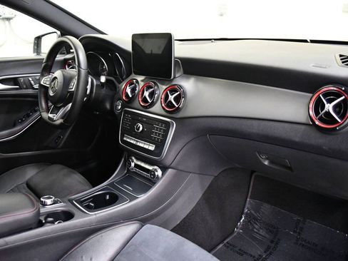 Used 2018 Mercedes-Benz CLA 250 image 14