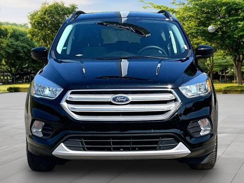 Used 2018 Ford Escape SE FWD image 3
