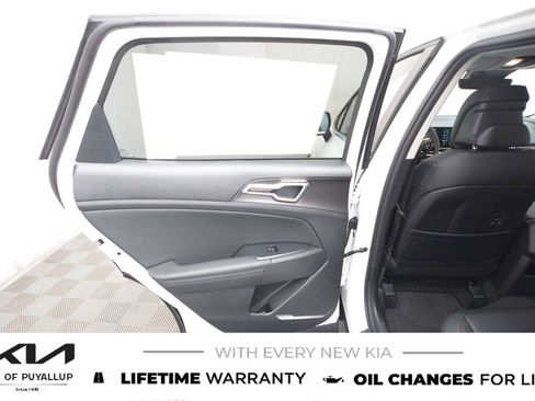 New 2026 Kia Sportage EX image 11
