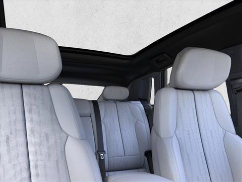 New 2026 Cadillac Lyriq Luxury RWD image 24