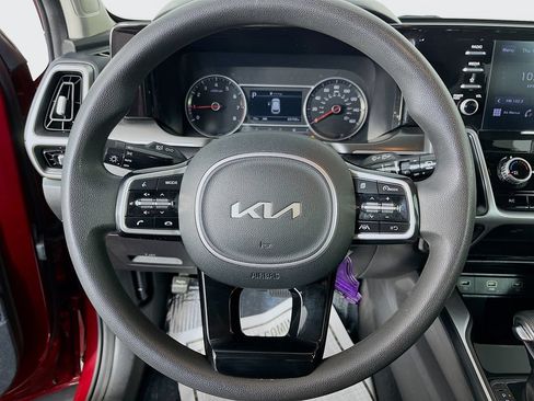 Used 2022 Kia Sorento LX FWD image 14
