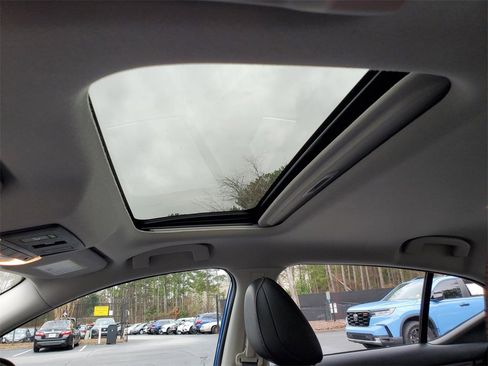 Used 2024 Nissan Sentra SR w/ SR Premium Package image 5