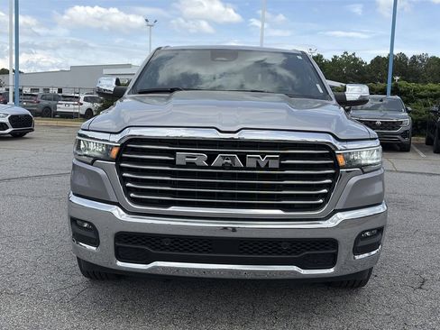 Used 2025 RAM 1500 Laramie AWD/4WD image 10