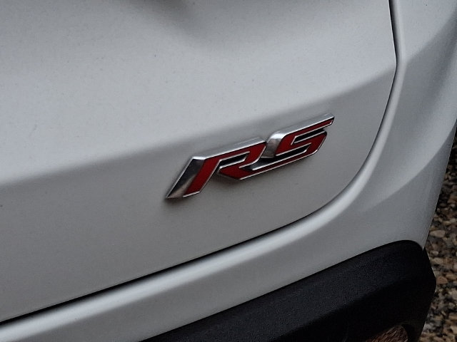 Used 2026 Chevrolet Trax RS w/ Sunroof Package FWD image 9