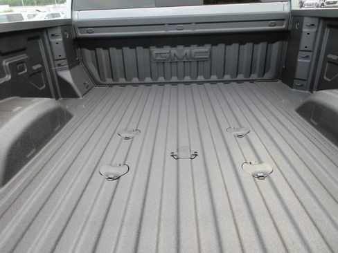 New 2026 GMC Sierra 2500 AT4X w/ AT4X AEV Edition AWD/4WD image 7