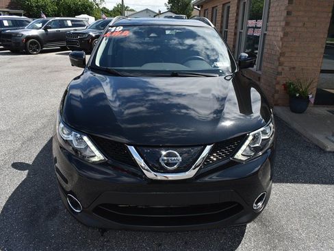 Used 2019 Nissan Rogue Sport SV w/ Technology Package AWD/4WD image 9