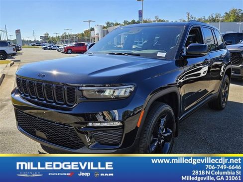 New 2025 Jeep Grand Cherokee Limited w/ Black Appearance Package image 3