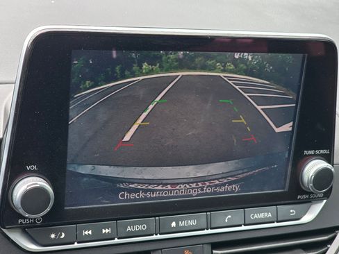 Certified 2025 Nissan Altima 2.5 S FWD image 19
