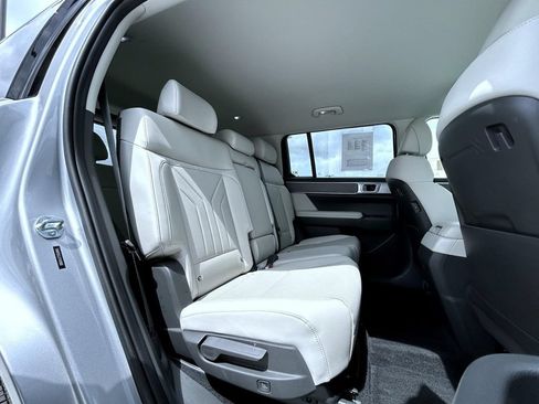 Used 2026 Hyundai Santa Fe SEL AWD/4WD image 19