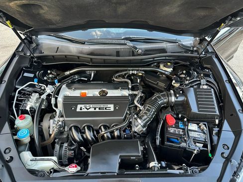 Used 2012 Honda Crosstour EX image 28