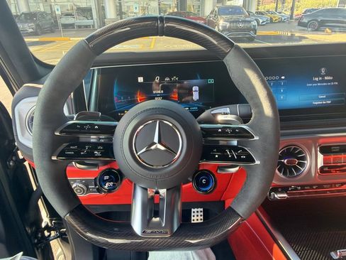 Used 2025 Mercedes-Benz G 63 AMG 4MATIC image 9