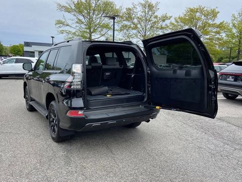 Used 2023 Lexus GX 460 w/ Black Line Special Edition AWD/4WD image 32